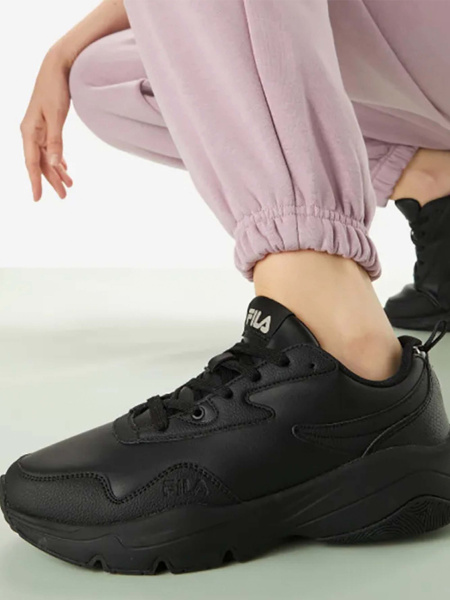 Женские кроссовки FILA