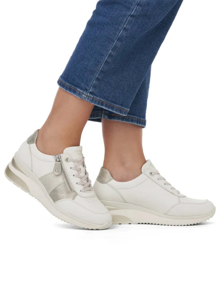 Женские кроссовки REMONTE