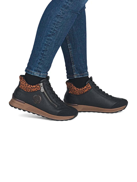 Женские кроссовки RIEKER