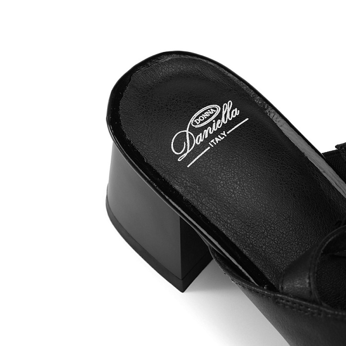 Женские босоножки  Donna Daniella  черные, артикул 51-BMA4-24-101