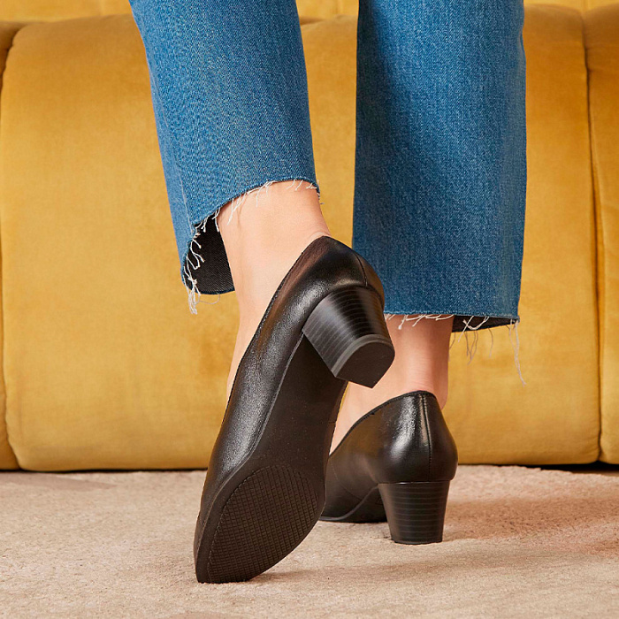 Женские туфли лодочки basic CAPRICE черные, артикул 9-22301-43-022