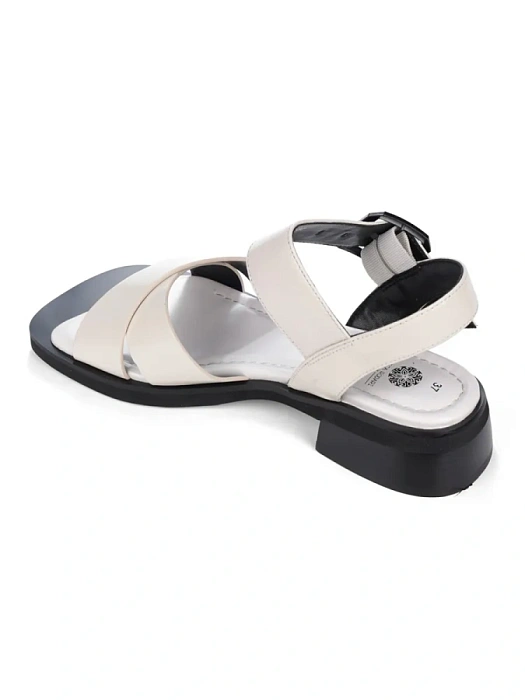Женские босоножки  FEDERICA RODARI белые, артикул 17E-K557-A98-461A