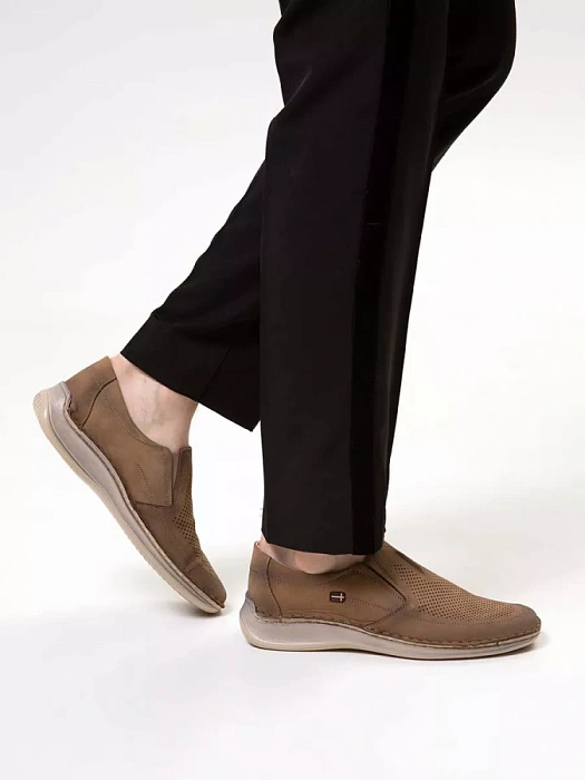 Мужские туфли basic BRUNO RENZONI  бежевые, артикул 013.009