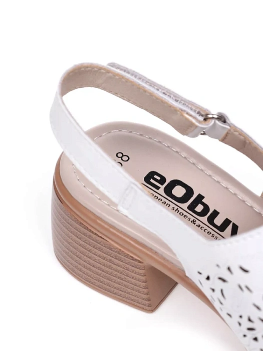 Женские босоножки  eObuv белые, артикул 52E-LQ6104-021.EO