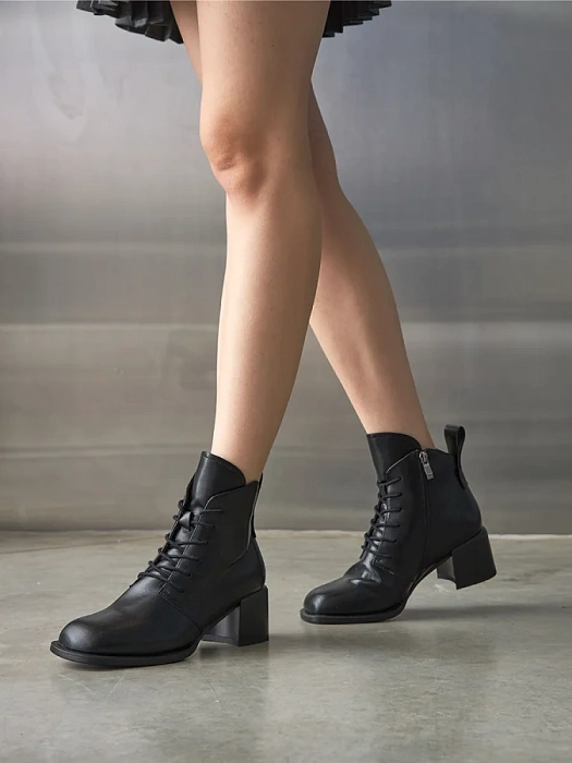 Женские ботинки SOFIA-ALEXANDRA черные, артикул 17E-16614-H07