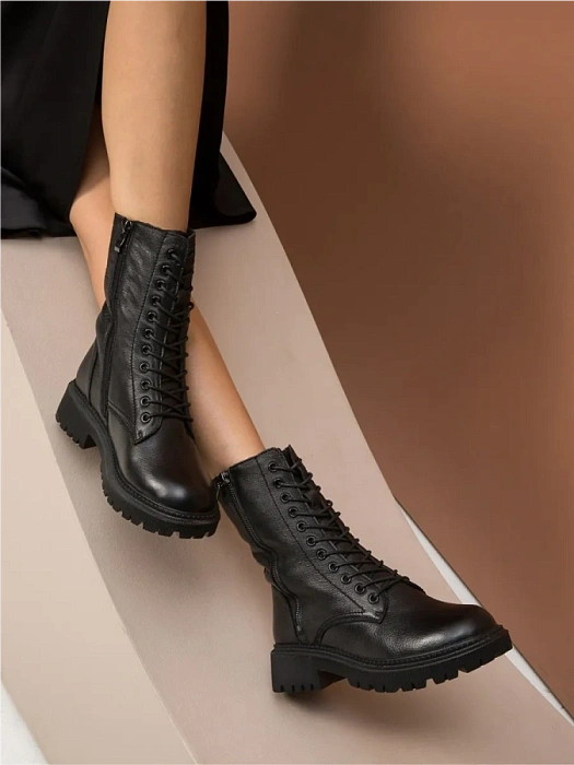 Женские берцы Donna Daniella  черные, артикул 32W10-19-101Z