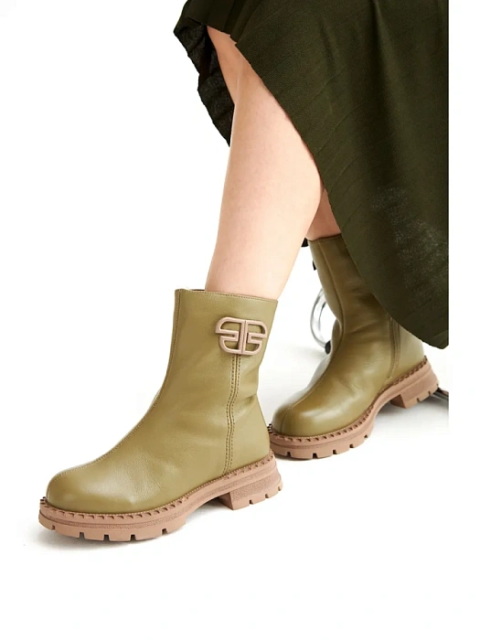 Женские полусапоги Donna Daniella  зеленые, артикул 32W10-59-106Z