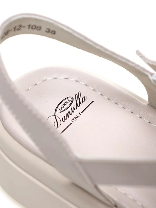 Женские сандалии Donna Daniella  бежевые, артикул 31W26-12-108-1