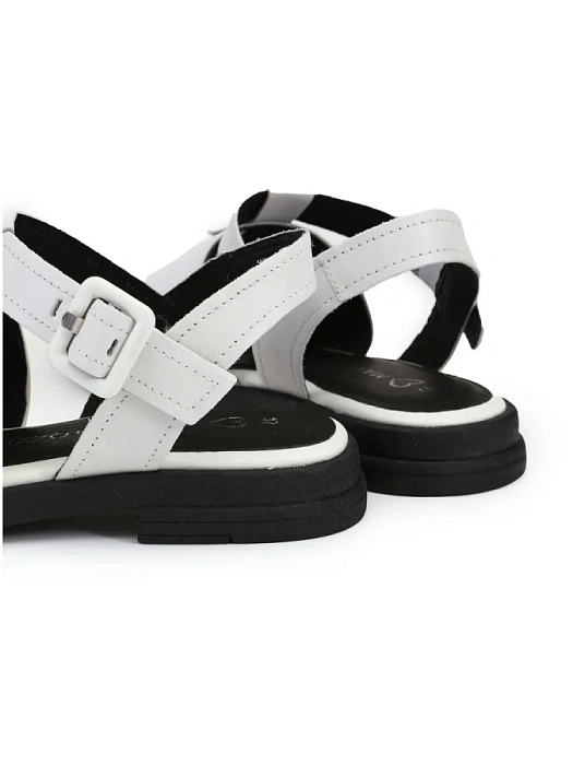 Женские босоножки  MARCO TOZZI белые, артикул 2-28164-42-110