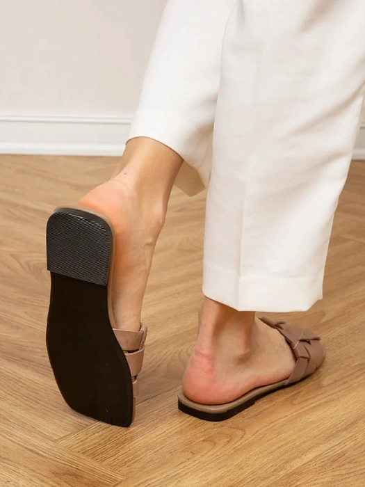 Женские шлепанцы FEDERICA RODARI коричневые, артикул 38E-HF610-A176L3