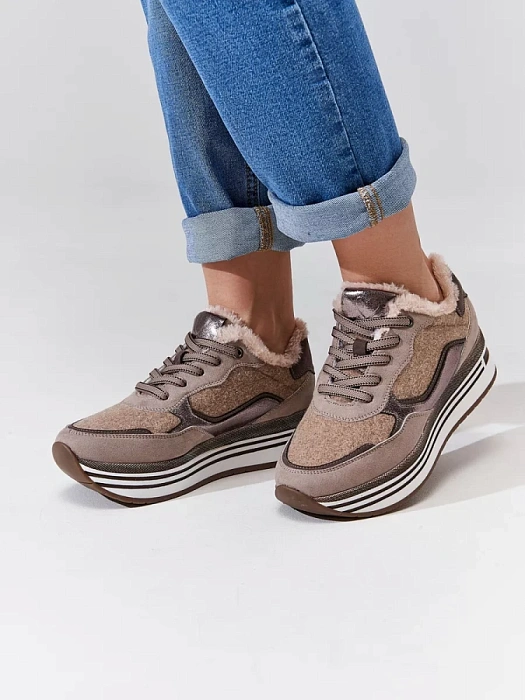 Женские кроссовки MARCO TOZZI бежевые, артикул 2-23730-41-438