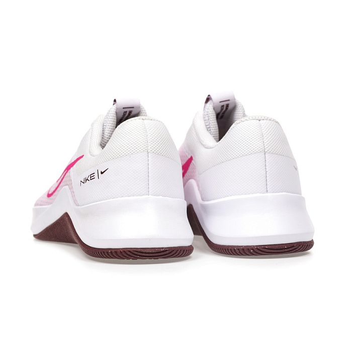 Женские кроссовки Nike белые, артикул DM0824-105