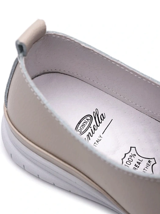 Женские туфли Donna Daniella  бежевые, артикул 53E-80719-2