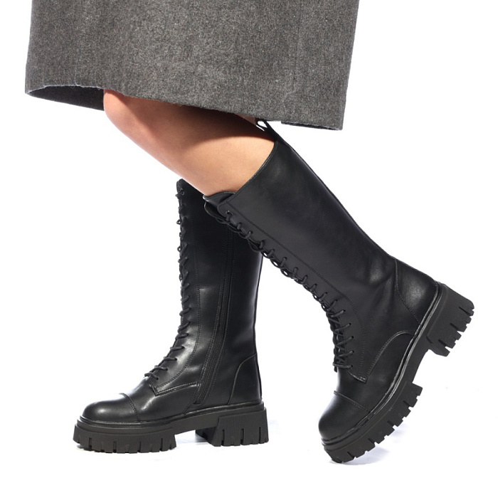 Женские сапоги basic Donna Daniella  черные, артикул C738-070