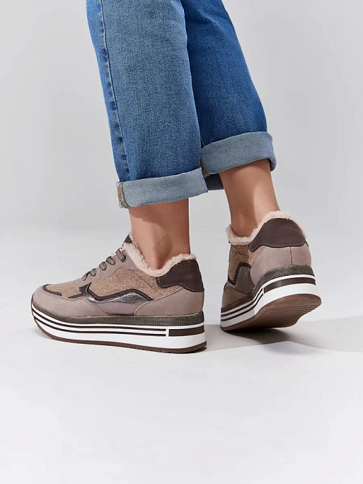 Женские кроссовки MARCO TOZZI бежевые, артикул 2-23730-41-438