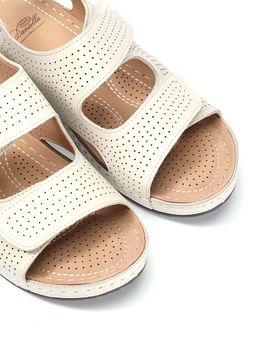 Женские босоножки  Donna Daniella  молочные, артикул 31W31-5-031