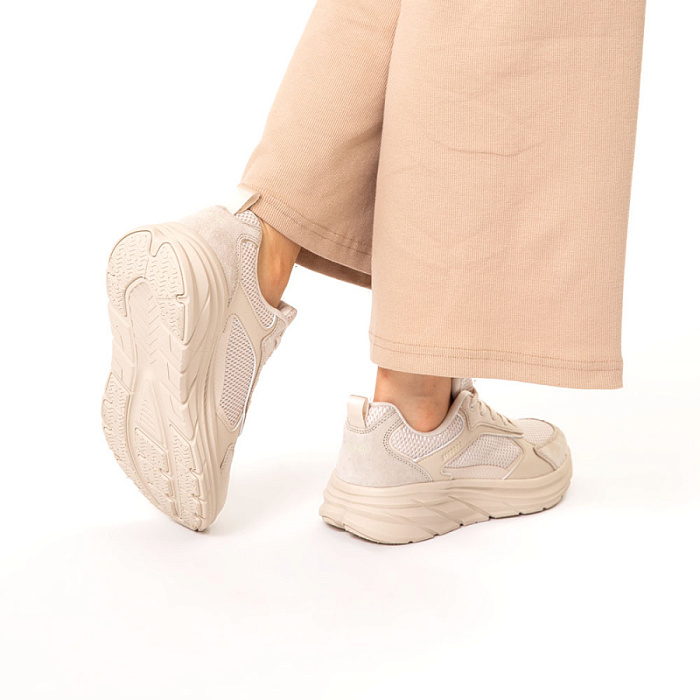 Женские кроссовки STROBBS бежевые, артикул F7400-16