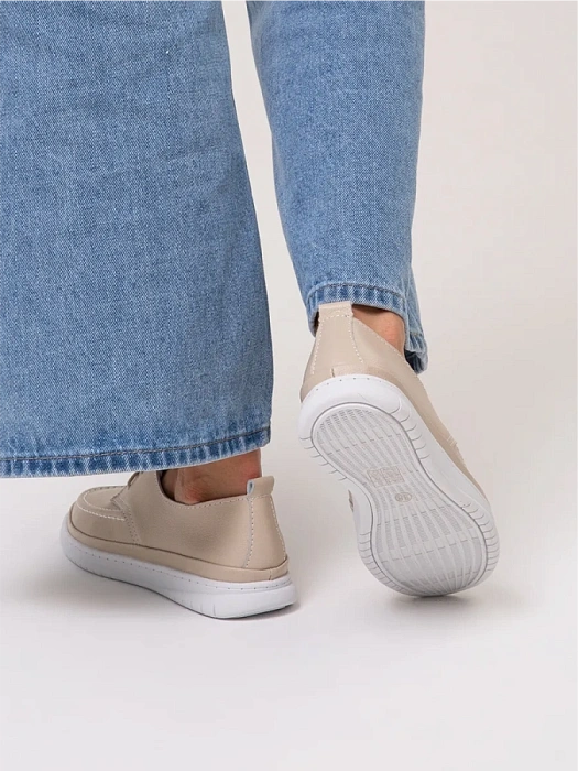 Женские туфли Donna Daniella  бежевые, артикул 53E-80719-2