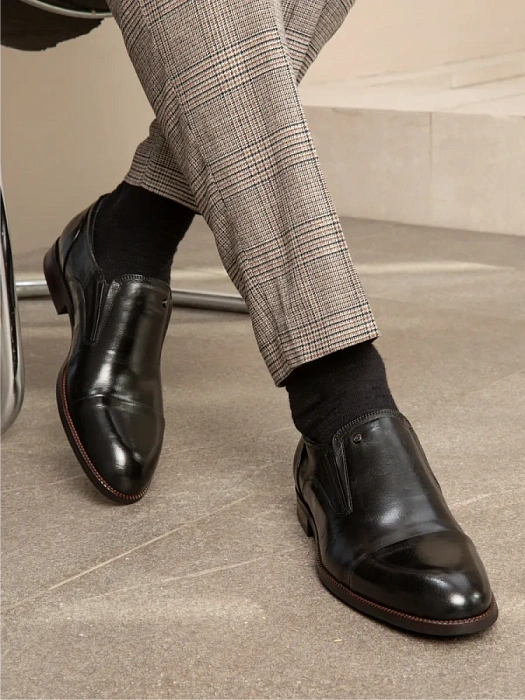 Мужские туфли BRUNO RENZONI  черные, артикул J3032-10-A33