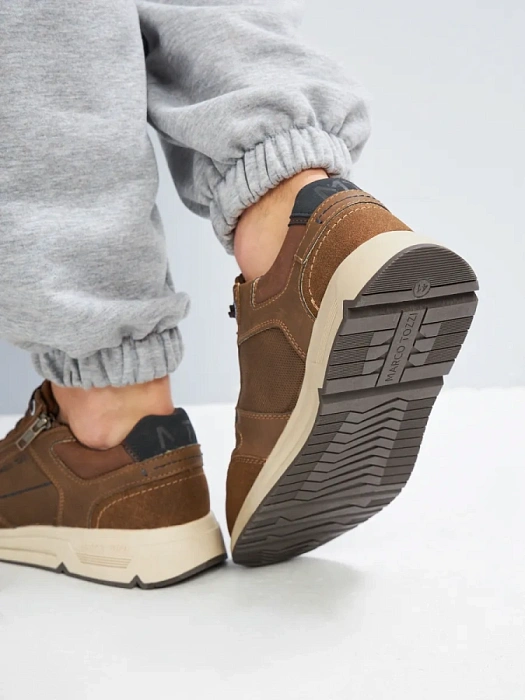 Мужские кроссовки MARCO TOZZI рыжие, артикул 2-13613-44-30F