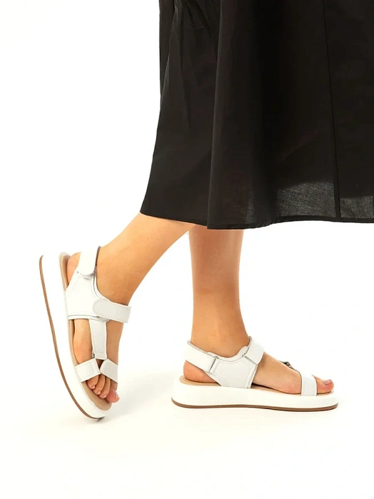 Женские сандалии Donna Daniella  белые, артикул 41-BKE17-15-112-1