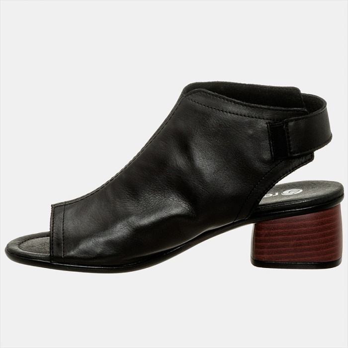 Женские босоножки  REMONTE черные, артикул R8770-01