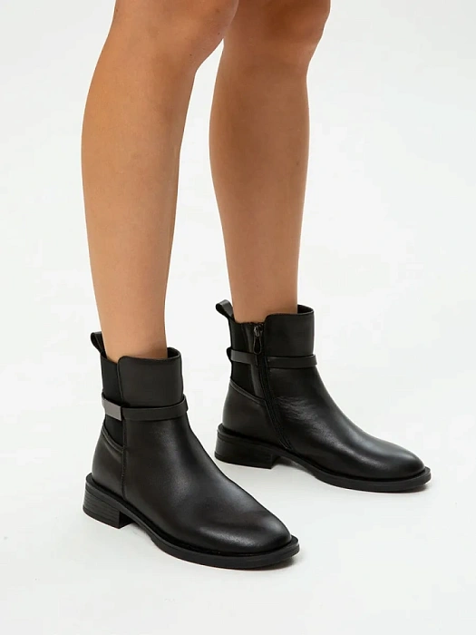 Женские ботинки SOFIA-ALEXANDRA черные, артикул SA18612-WT/8