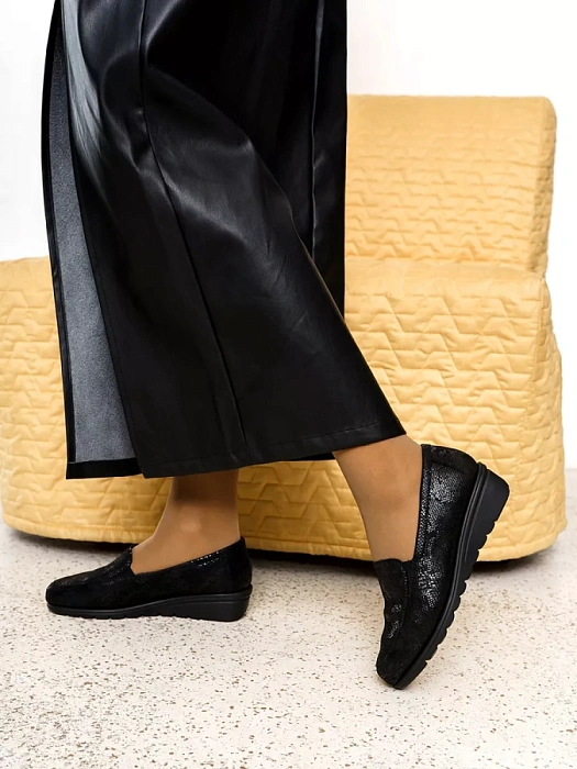 Женские туфли basic eObuv черные, артикул 9-74701-41-010