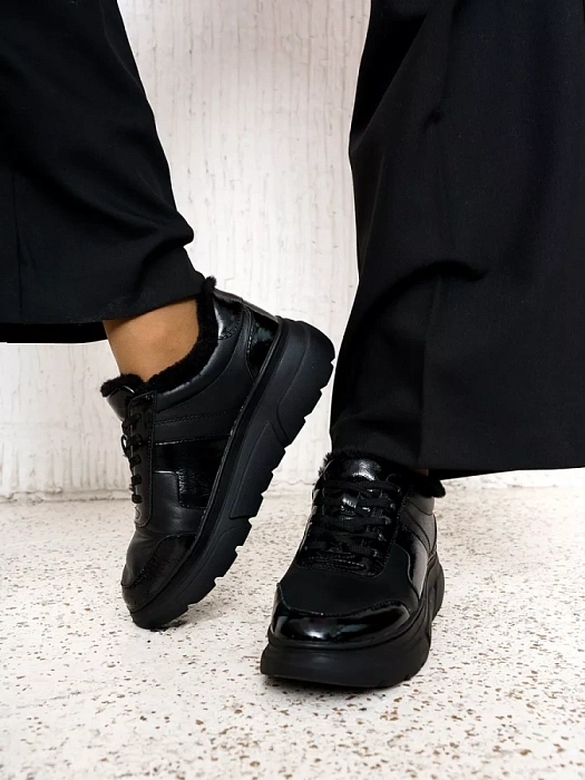 Женские кеды CAPRICE черные, артикул 9-23704-41-019