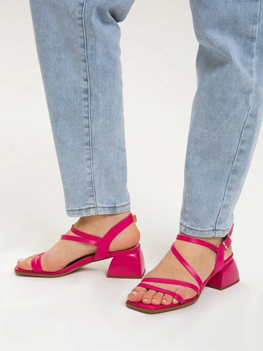Женские босоножки  FEDERICA RODARI розовые, артикул 17E-H269-CT169-12Y