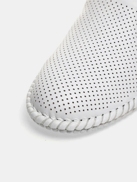 Мужские слипоны BRUNO RENZONI  белые, артикул M-23530-002