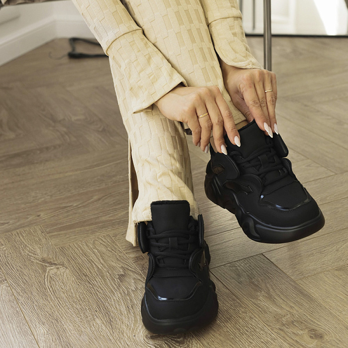 Женские кроссовки Donna Daniella  черные, артикул D232-ANB-01-A-R