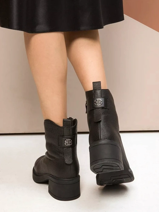 Женские ботильоны Donna Daniella  черные, артикул A516-010