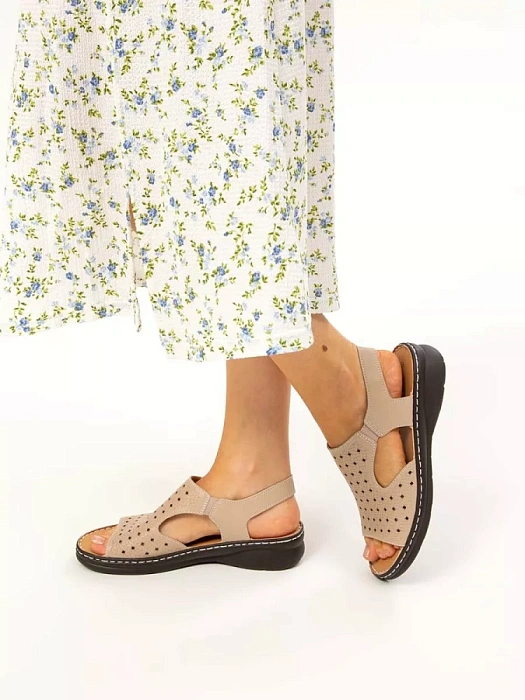 Женские босоножки  eObuv бежевые, артикул 52E-LQFR071-1.EO