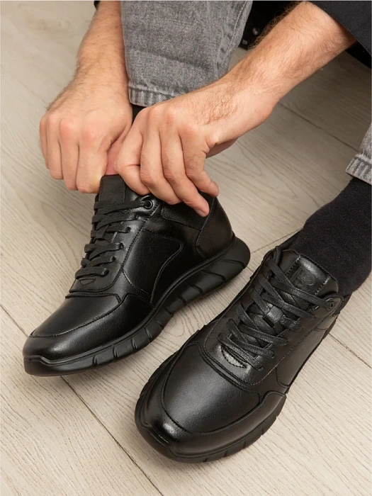 Мужские кроссовки BRUNO RENZONI  черные, артикул DSHD-DM003B