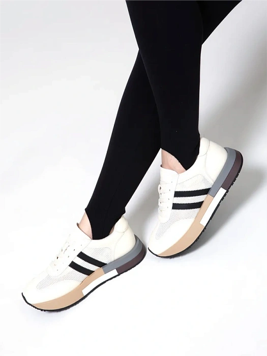 Женские кроссовки FEDERICA RODARI белые, артикул 42E-J401-1A