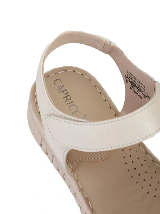Женские сандалии CAPRICE бежевые, артикул 9-28103-44-119
