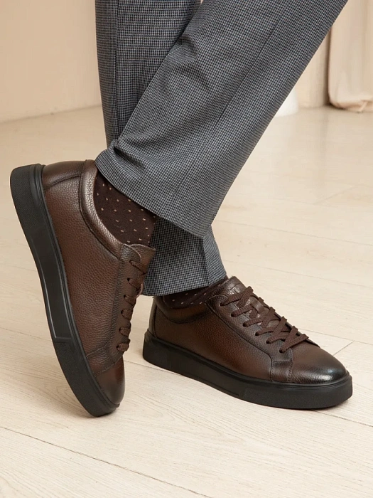 Мужские кеды BRUNO RENZONI  коричневые, артикул 523020-116