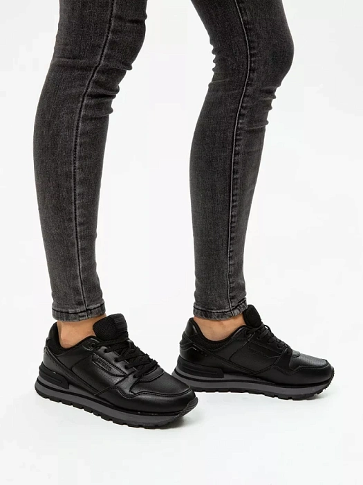 Женские кроссовки STROBBS черные, артикул F7514-3