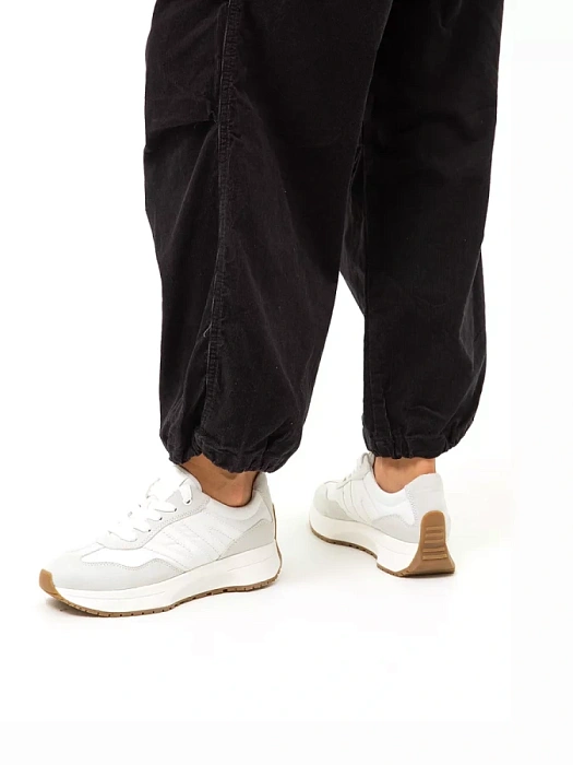 Женские кроссовки MARCO TOZZI белые, артикул 2-23748-42-197