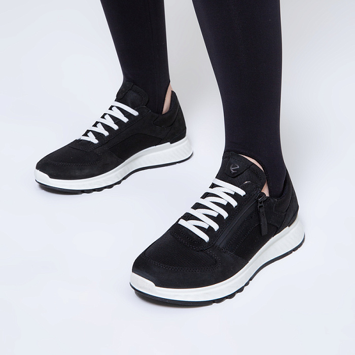 Женские кроссовки ECCO черные, артикул 835403/51052