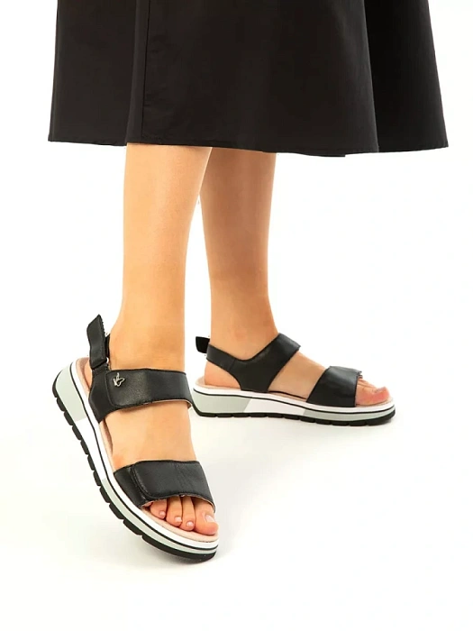 Женские сандалии CAPRICE черные, артикул 9-28705-42-040