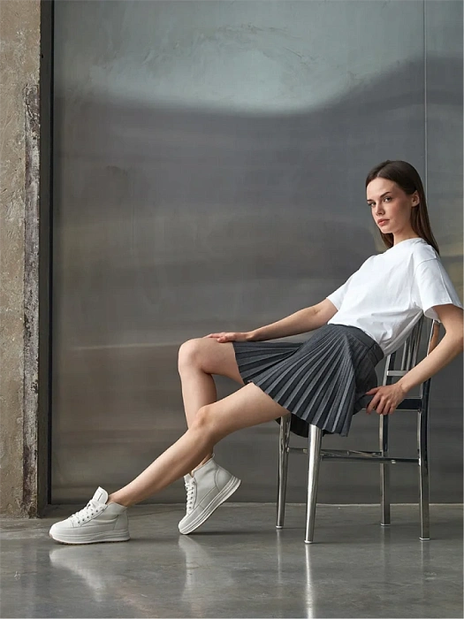 Женские ботинки basic Donna Daniella  белые, артикул 42-DBE35-3-311