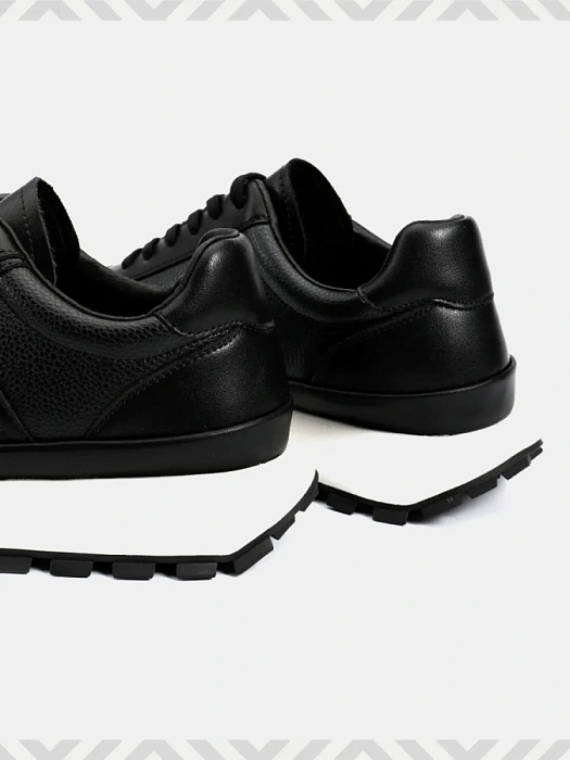 Мужские кроссовки BRUNO RENZONI  черные, артикул ZCA8982T-1