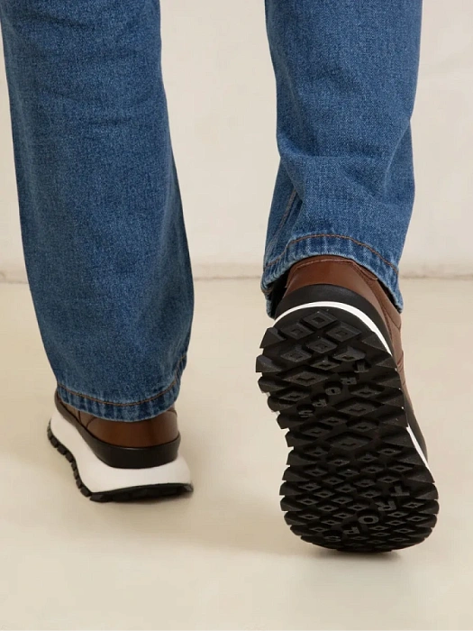 Мужские кроссовки BRUNO RENZONI  коричневые, артикул ZCA8982YT-2