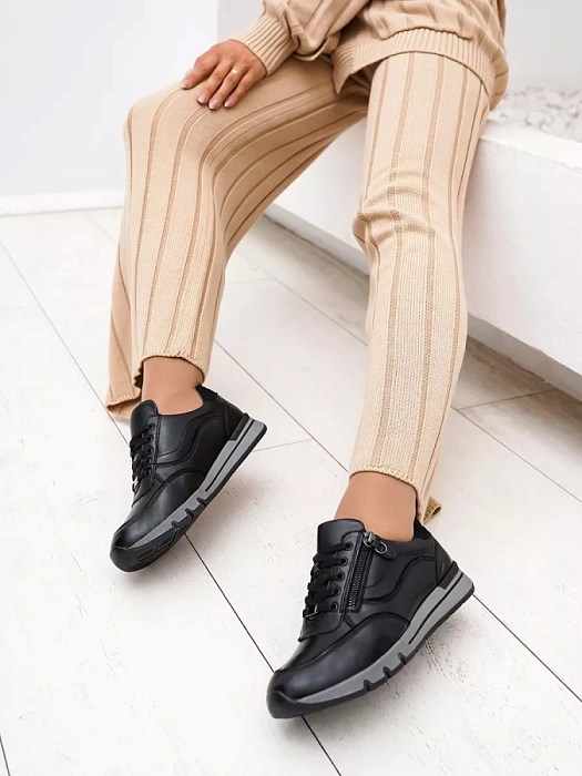 Женские кроссовки eObuv черные, артикул 9-73750-41-070