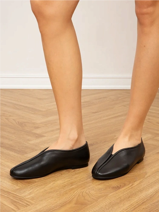 Женские туфли SOFIA-ALEXANDRA черные, артикул 38E-HF1234-B1247D4