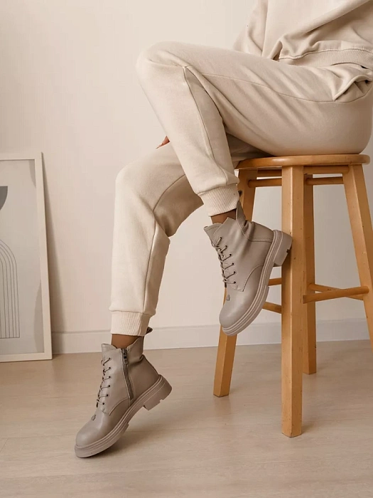 Женские ботинки basic Donna Daniella  бежевые, артикул MV995-011