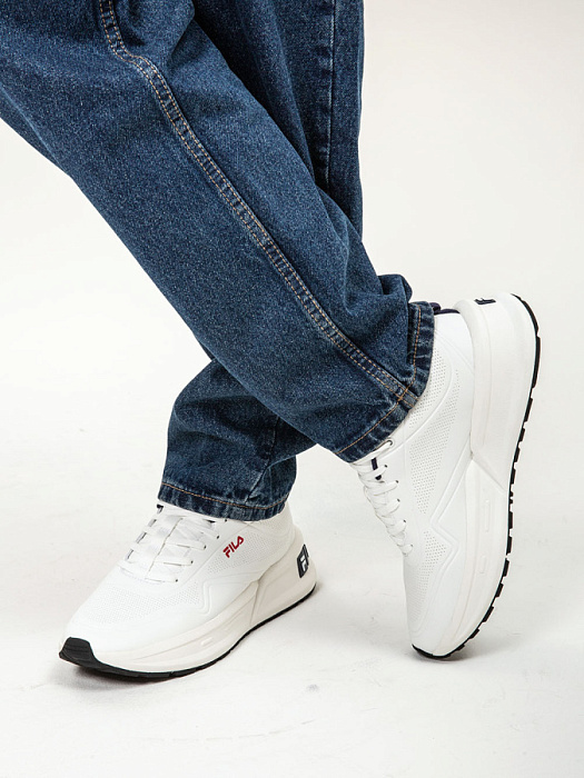 Мужские кроссовки FILA белые, артикул 123289-00