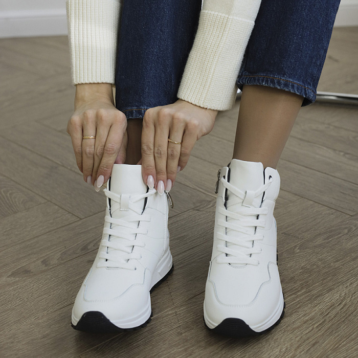 Женские ботинки Donna Daniella  белые, артикул NU412-051